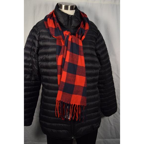 New Lands End Rectangle Winter Scarf Red & Black Check Acrylic Fringe 16" x 72" - Picture 4 of 7